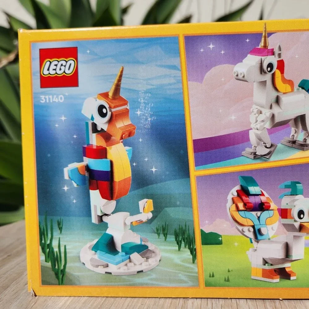 NEW LEGO Creator 3 n1 Magical Unicorn Seahorse Peacock Rainbow 31140 Easter Gift - Picture 4 of 16